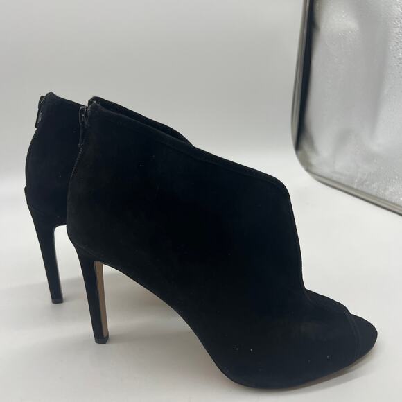 G.I.L.I. Peep Toe Zip Back Suede Booties Size 11 M Fantina Black - Picture 8 of 11